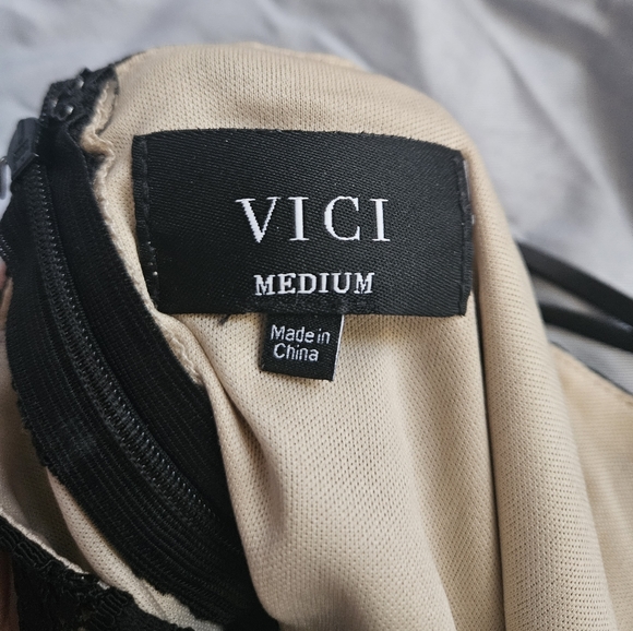 Lace Mini Dress - Picture 3 of 3